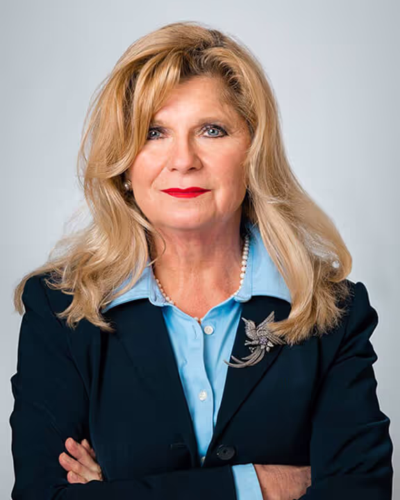 jeanne miller headshot - financial and investment advisor In WV, OH, PA