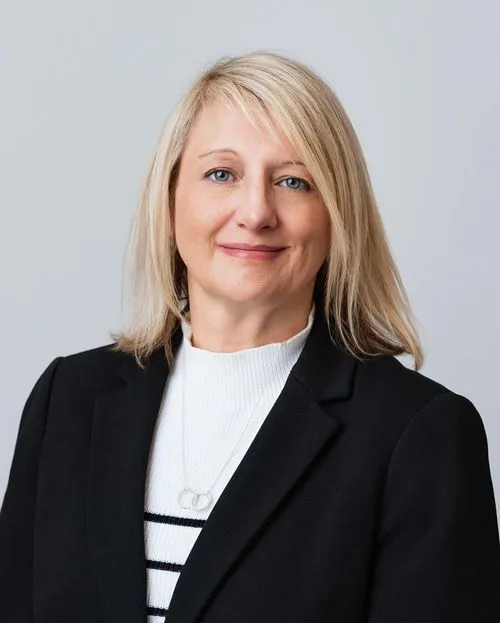 joyce libby financial advisor headshot