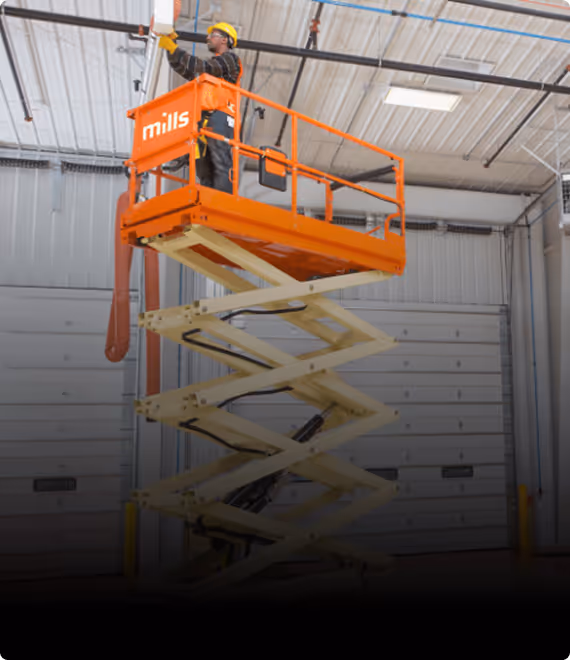 Plataforma Elevatória Máquinas - Mills Locação de Equipamentos 