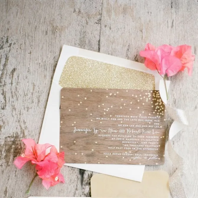 Winter Wedding Trends: Wood-Grain Invitations
