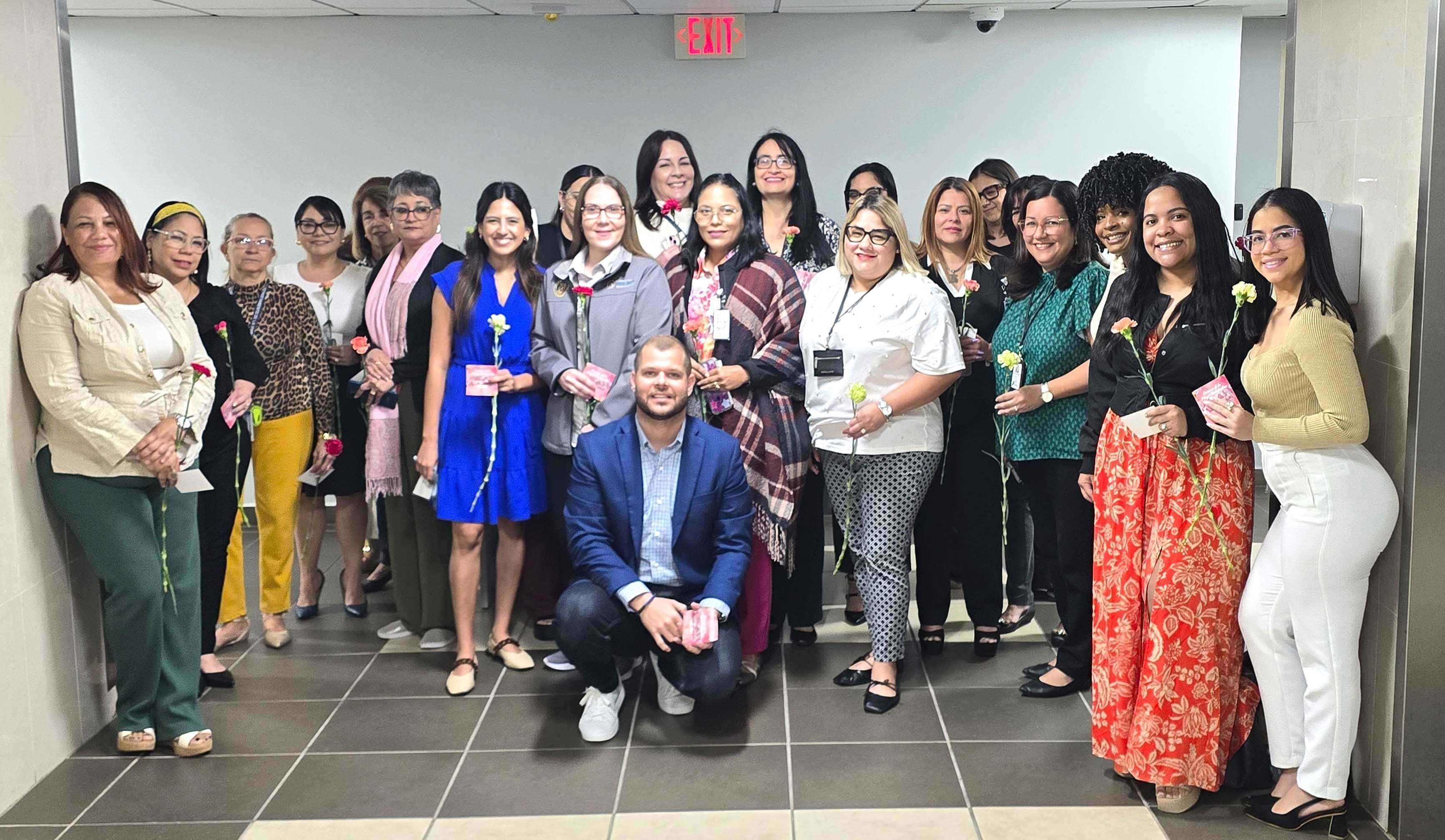 Departamento de la Vivienda rinde homenaje a la semana de la mujer trabajadora Foto 6