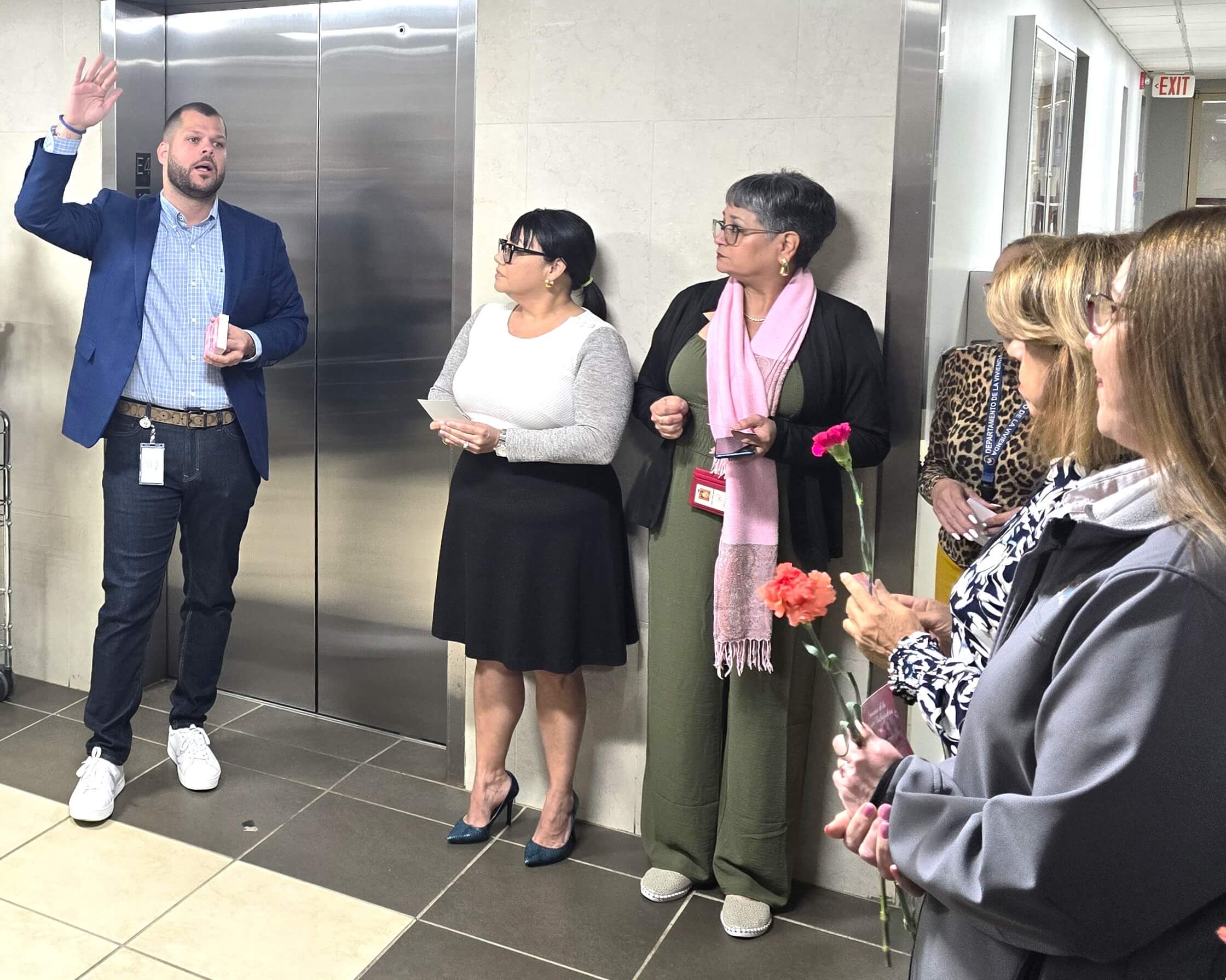 Departamento de la Vivienda rinde homenaje a la semana de la mujer trabajadora Foto 1
