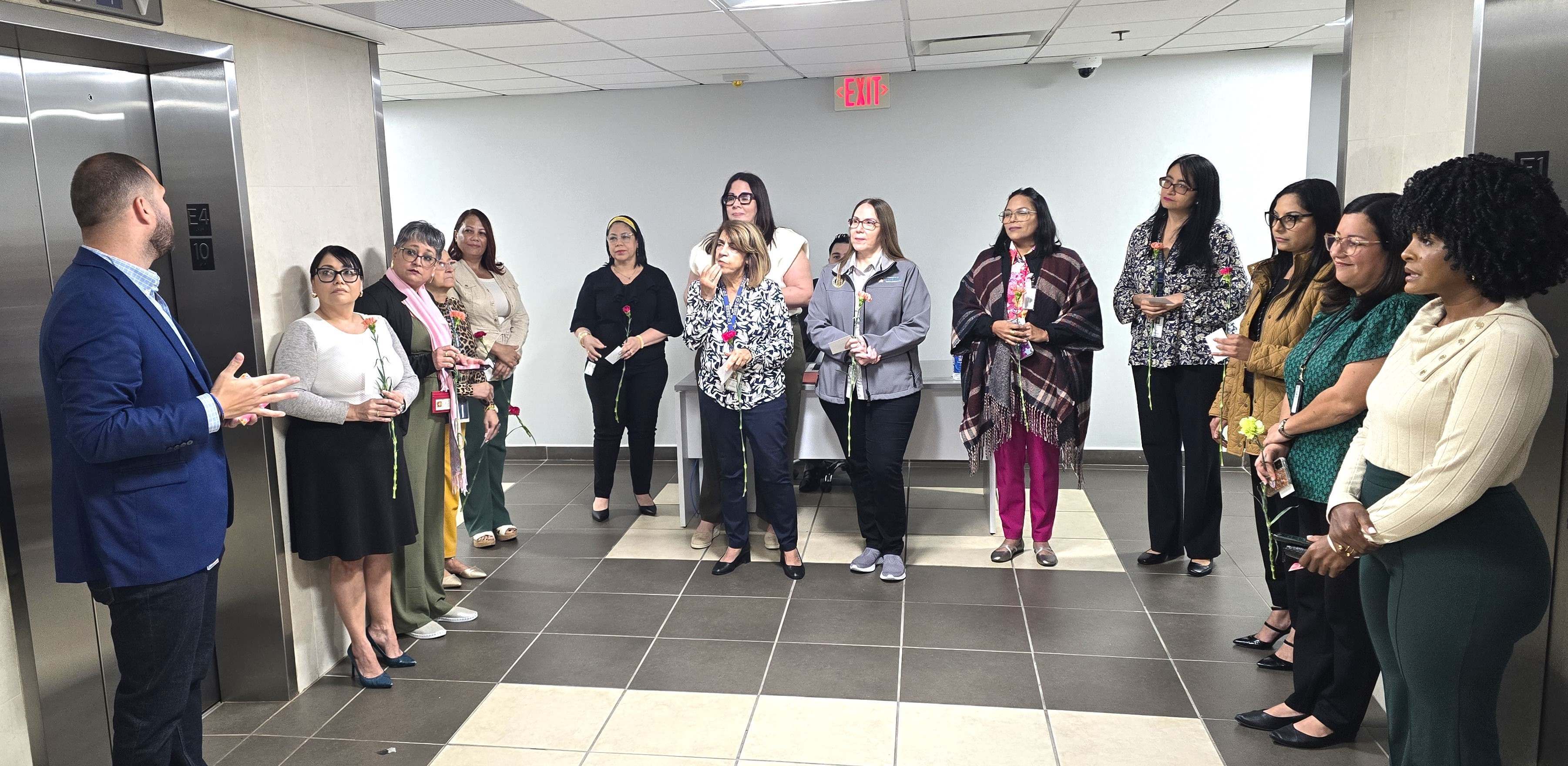 Departamento de la Vivienda rinde homenaje a la semana de la mujer trabajadora Foto 2
