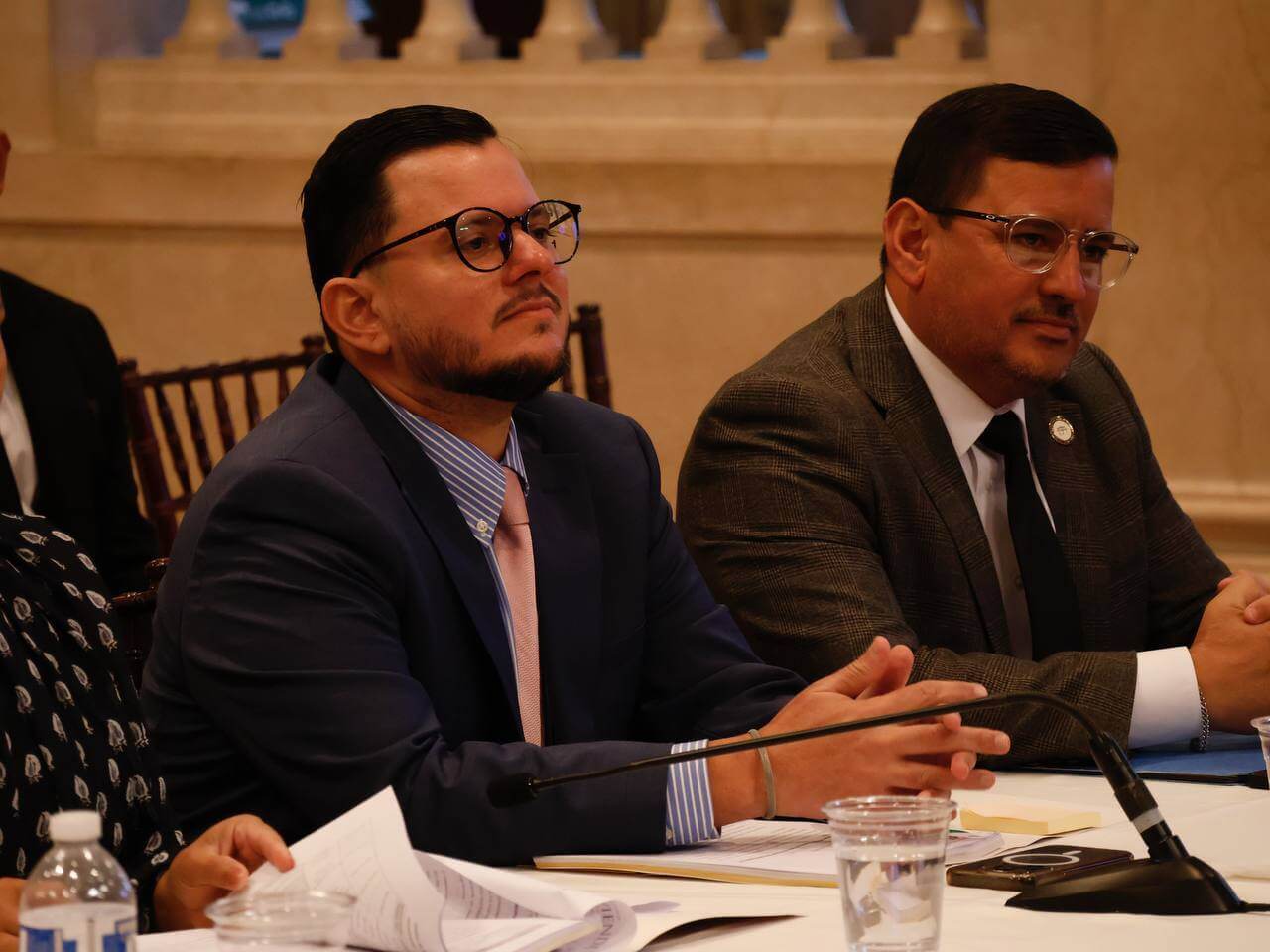 Comparecen Ante Comisión de Hacienda del Senado Secretaria de la Vivienda y Administrador de Vivienda Pública Foto 4