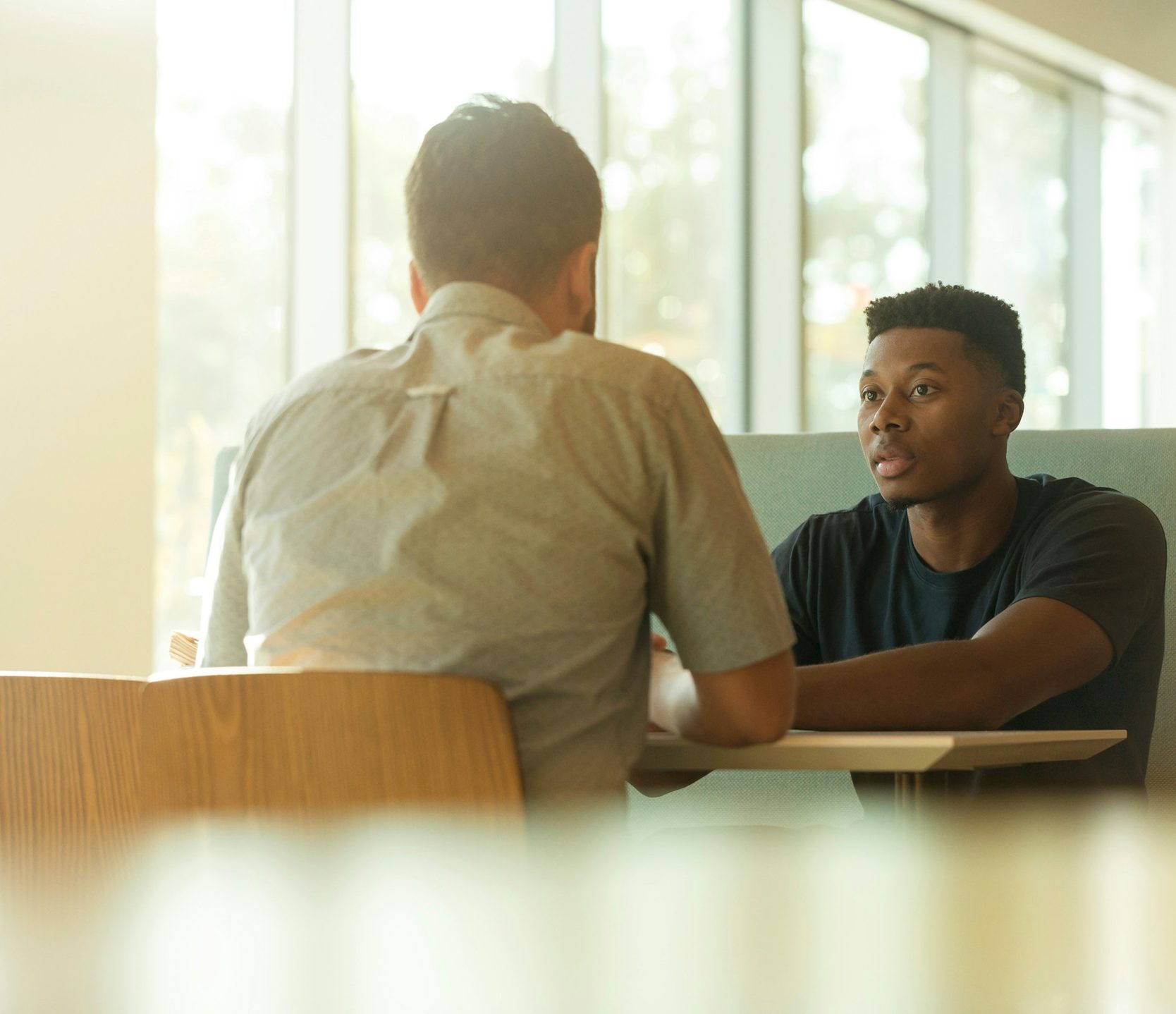 Negotiating with Professional Buyers: Tactics, Tenders and the Deal Desk