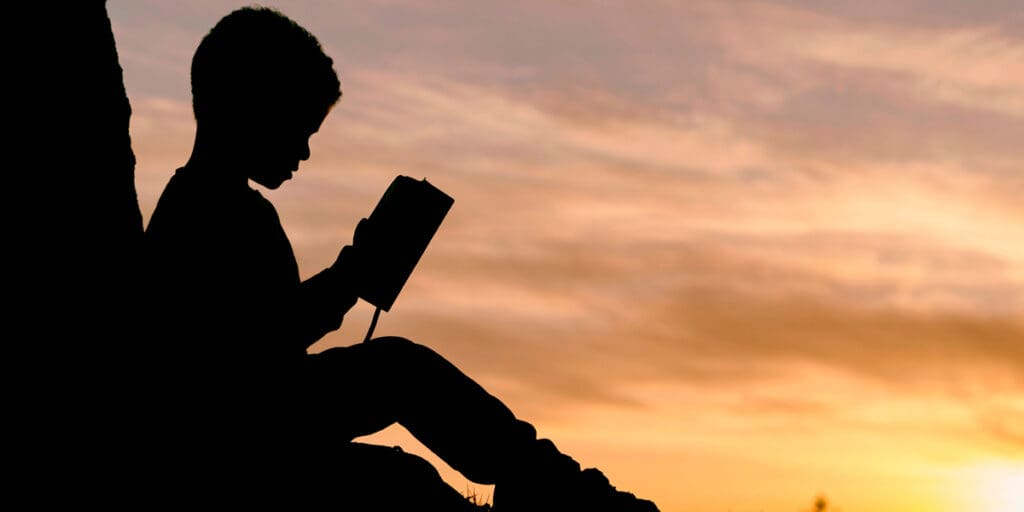 niño leyendo