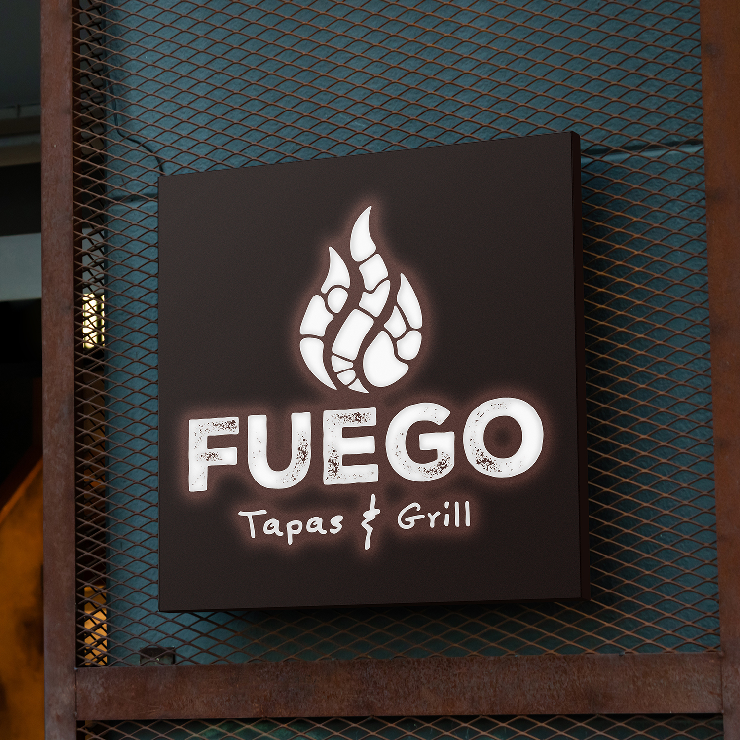 Illuminated tray sign, custom made by Printshop MK, Milton Keynes