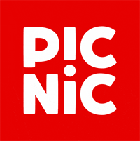 Picnic Schriftzug in weißen Buchstaben auf rotem Hintergrund.
