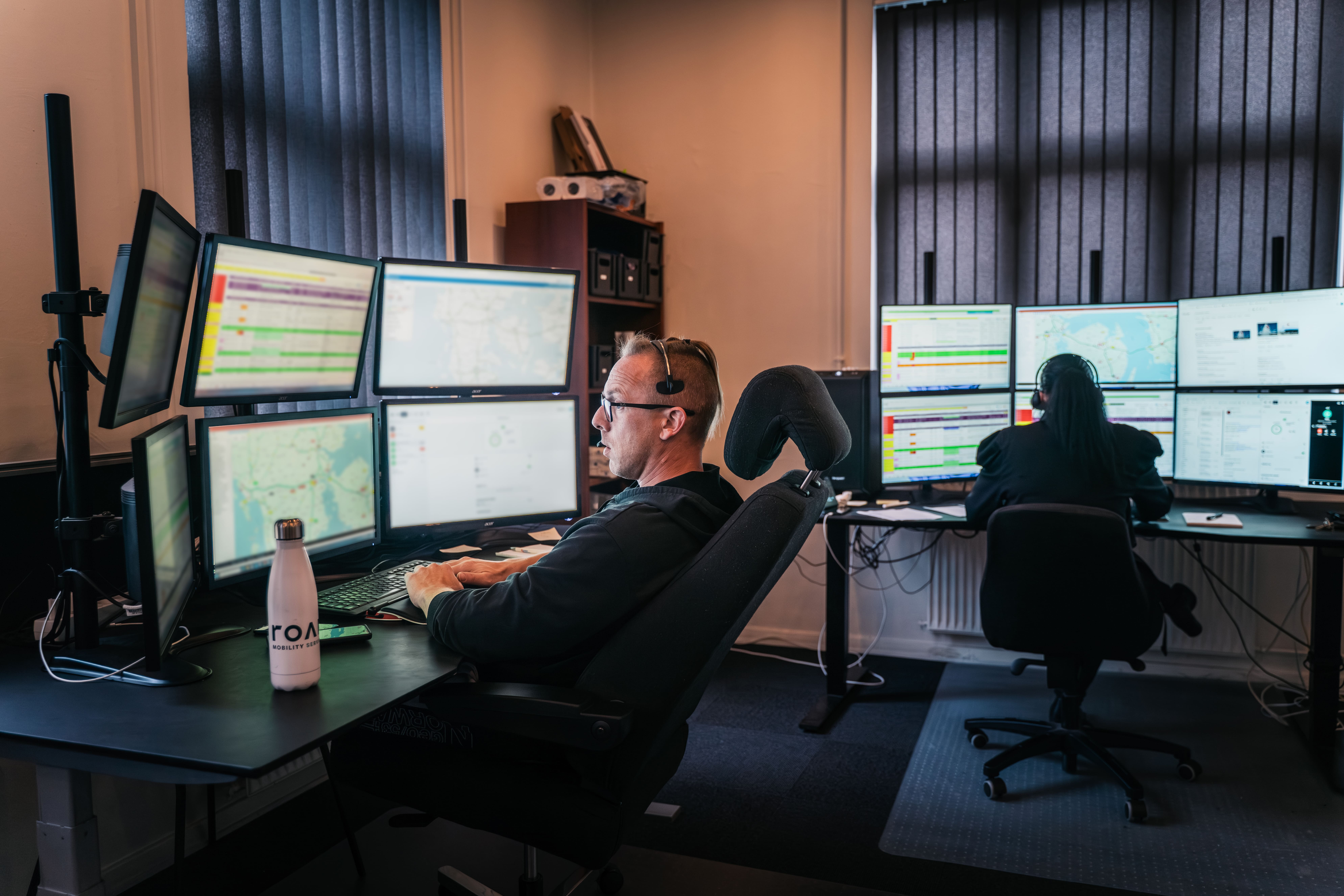 Operators at European Breakdown Service monitor heavy roadside assistance in real time in a modern control center, supporting Road Mobility Services’ Nordic expansion.