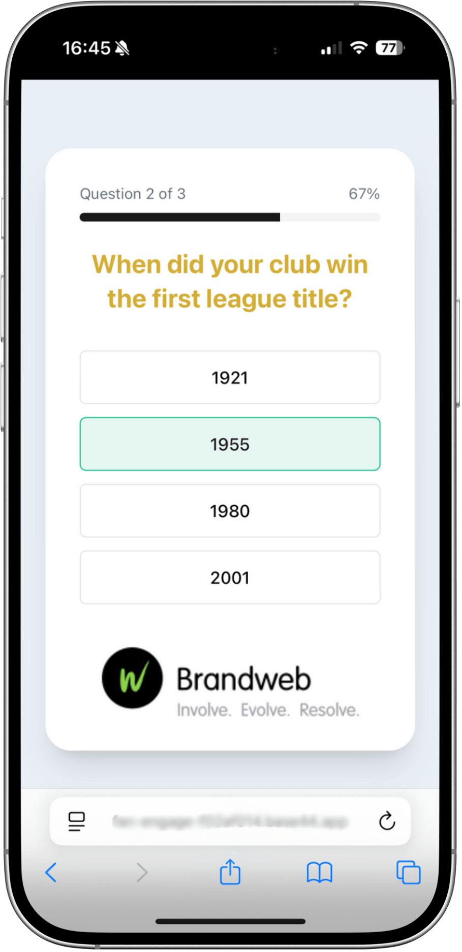 Quiz screen on smartphone showing question 2 of 3 asking when the club won its first league title with answer options 1921, 1955, 1980, and 2001, and 1955 selected.