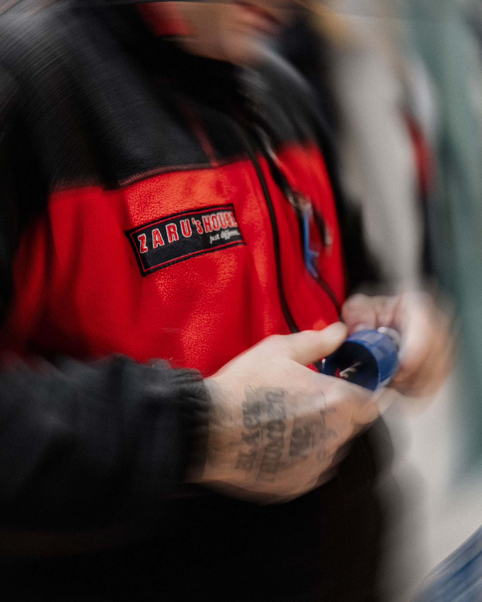 Ganzheitliches Rebranding und Webdesign für Zarus House durch die Werbeagentur Visuala aus Andwil Sankt Gallen: Logo Reesign, responsive Website sowie Imagefotos und Video – moderner Markenauftritt für den Messebau-Spezialisten aus der Ostschweiz.