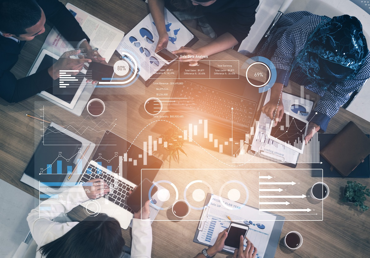 Voice analytics combines conversation intelligence with business analytics to improve decision-making.