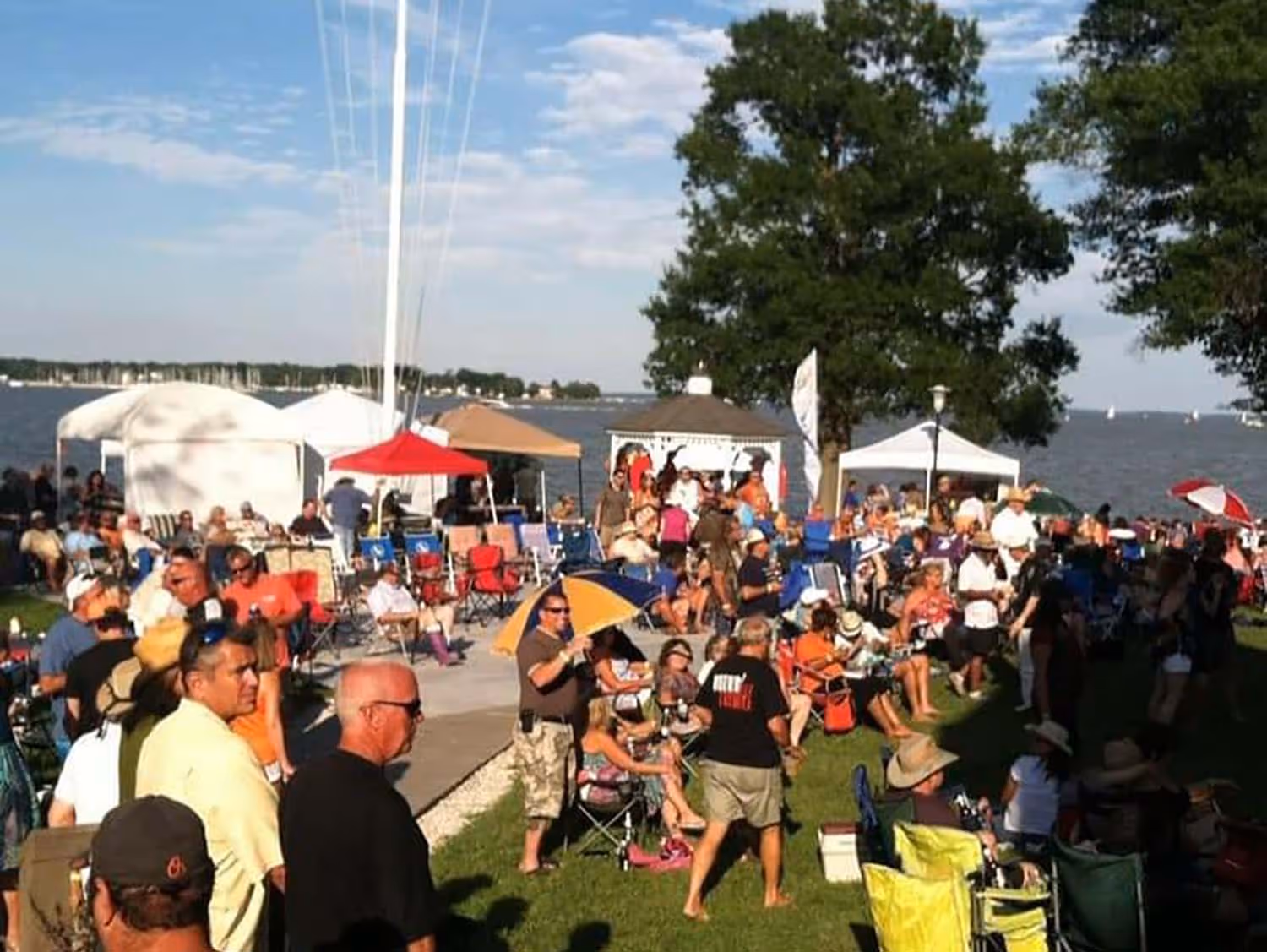 Join us for the 17th Annual Eastern's Bayside Festival. Live Music, Tastings, Craft Vendors and Food Trucks along the beautiful waterfront of Middle River!