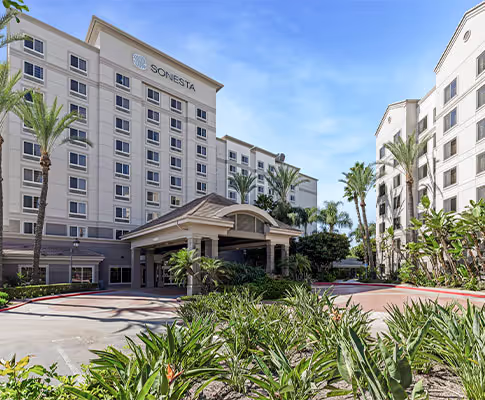 Related hotel image