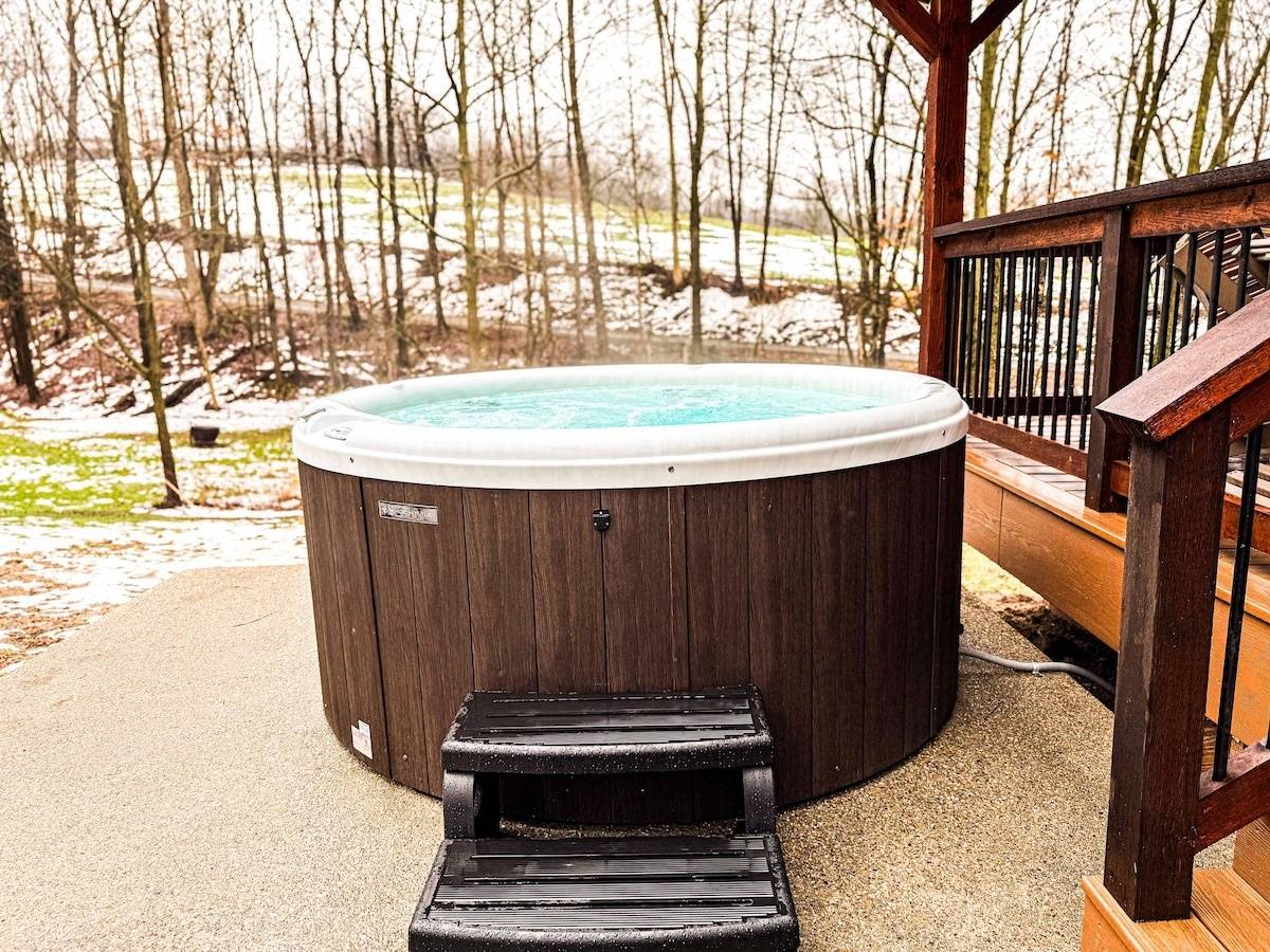 Hot tub with easy access off the rear deck