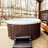 Hot tub with easy access off the rear deck