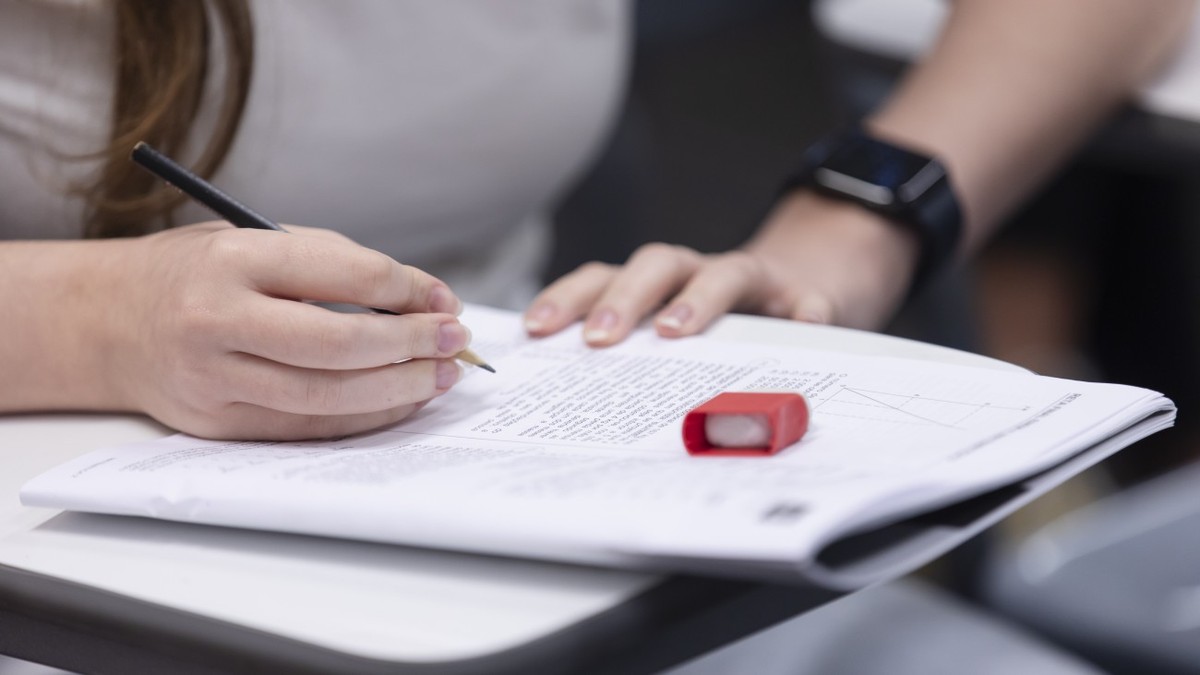Brasil ainda enfrenta desafios na educação: metas do Plano Nacional de Educação permanecem distantes