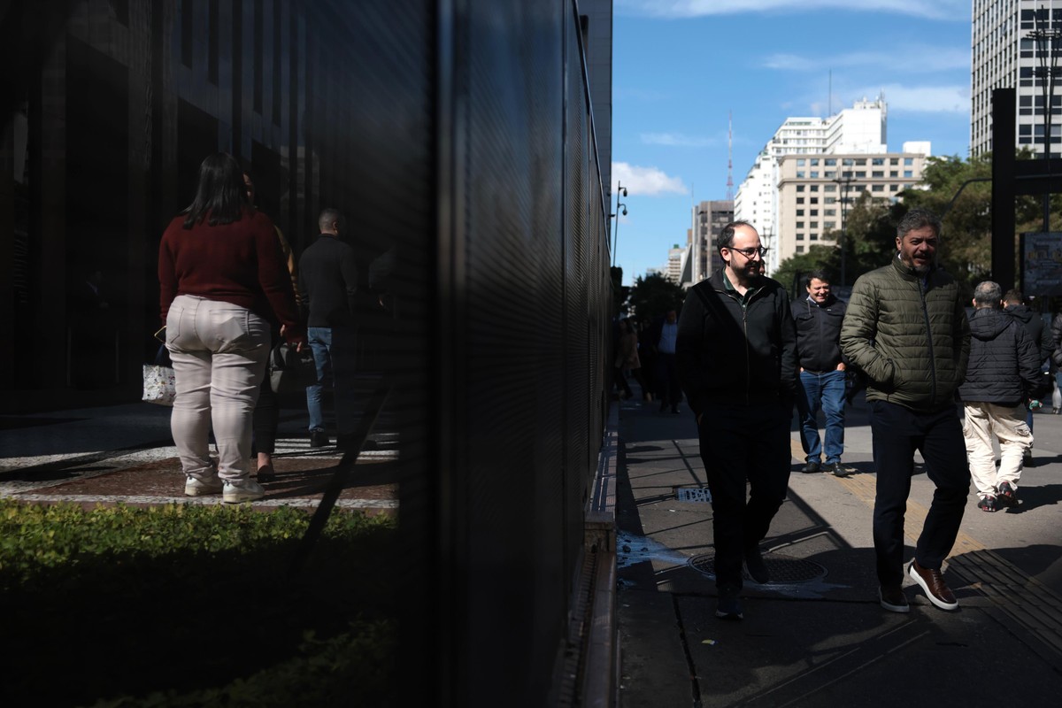 Frente fria provoca queda acentuada nas temperaturas em São Paulo e mobiliza ações de assistência social
