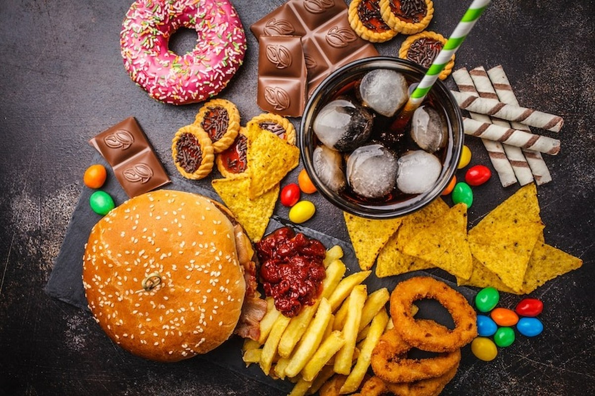 Cresce o consumo de ultraprocessados no Brasil, com riscos elevados à saúde da população