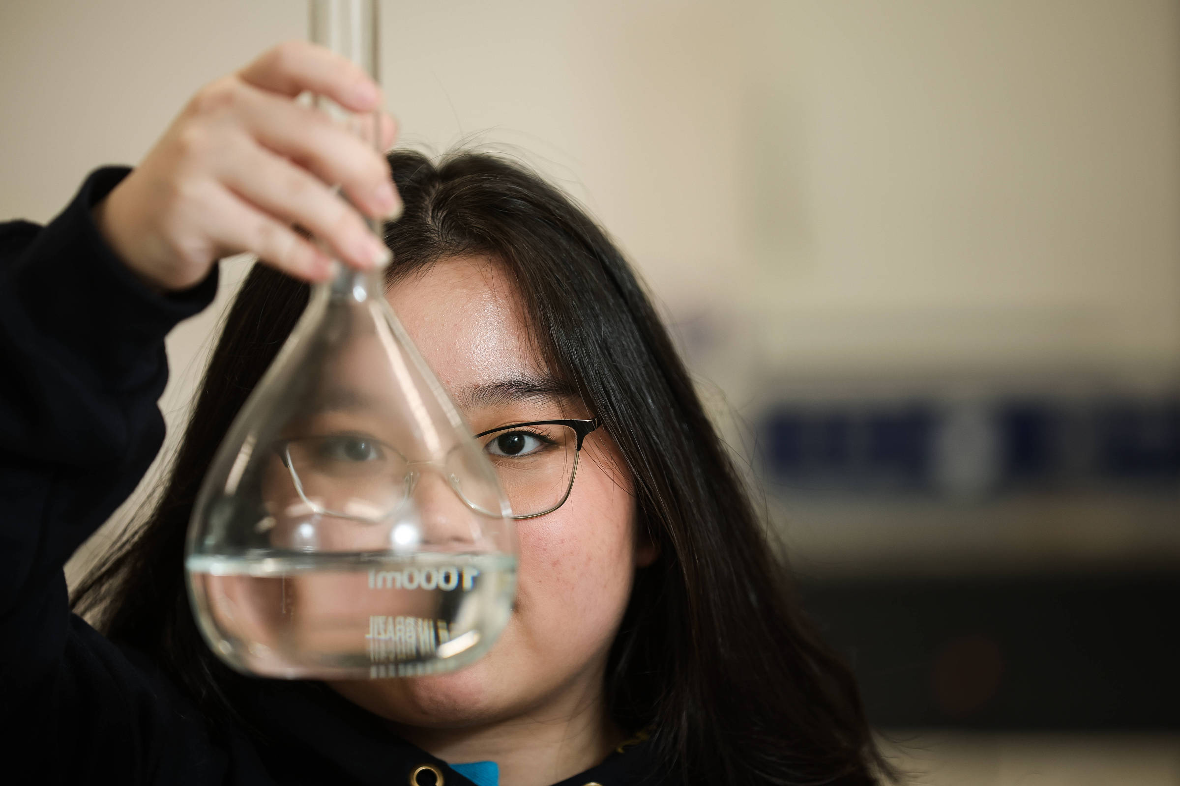 Caroline Okumura se destaca como única representante feminina do Brasil na Olimpíada Internacional de Biologia