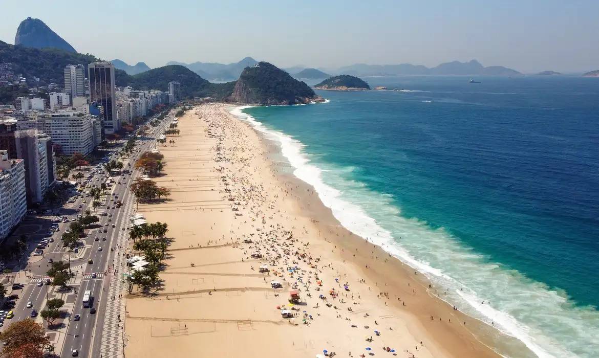 Praias do Rio de Janeiro enfrentam risco de inundação permanente até 2100, aponta estudo da UFRJ