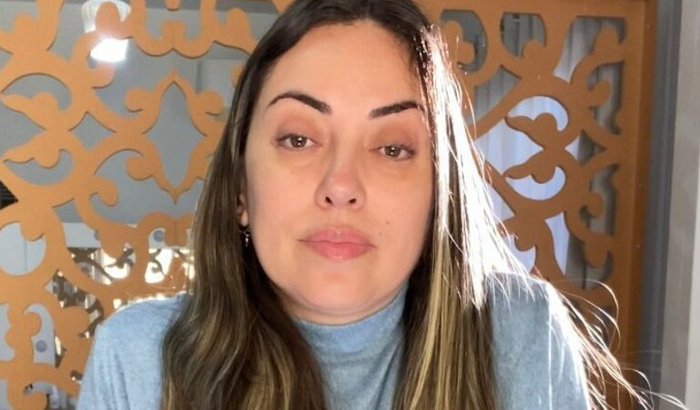 Simone luta por cirurgia urgente para evitar perda de movimento da perna e melhorar sua qualidade de vida