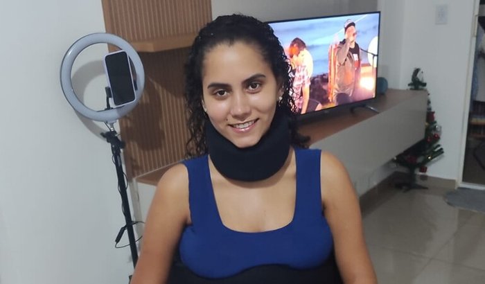 Kamilly busca apoio financeiro para tratamentos após acidente que a deixou tetraplégica
