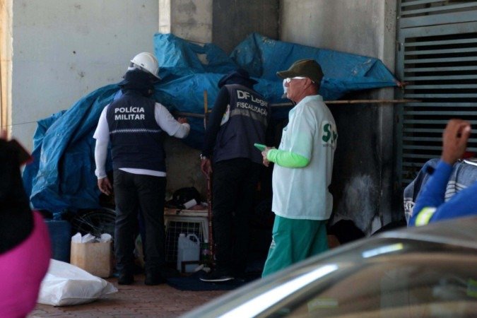 Ação de acolhimento oferece assistência social e auxílio de R$ 600 a pessoas em situação de rua no Plano Piloto