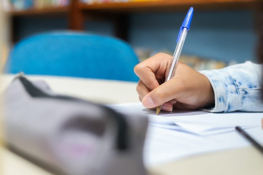 Analfabetismo funcional atinge 29% da população brasileira e revela desafios na educação e inclusão social