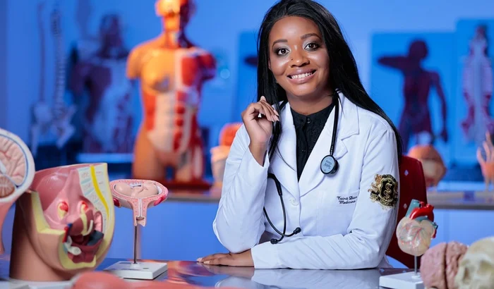 Tainá Gleice Soares luta para se formar em Medicina e busca apoio para quitar dívidas da faculdade
