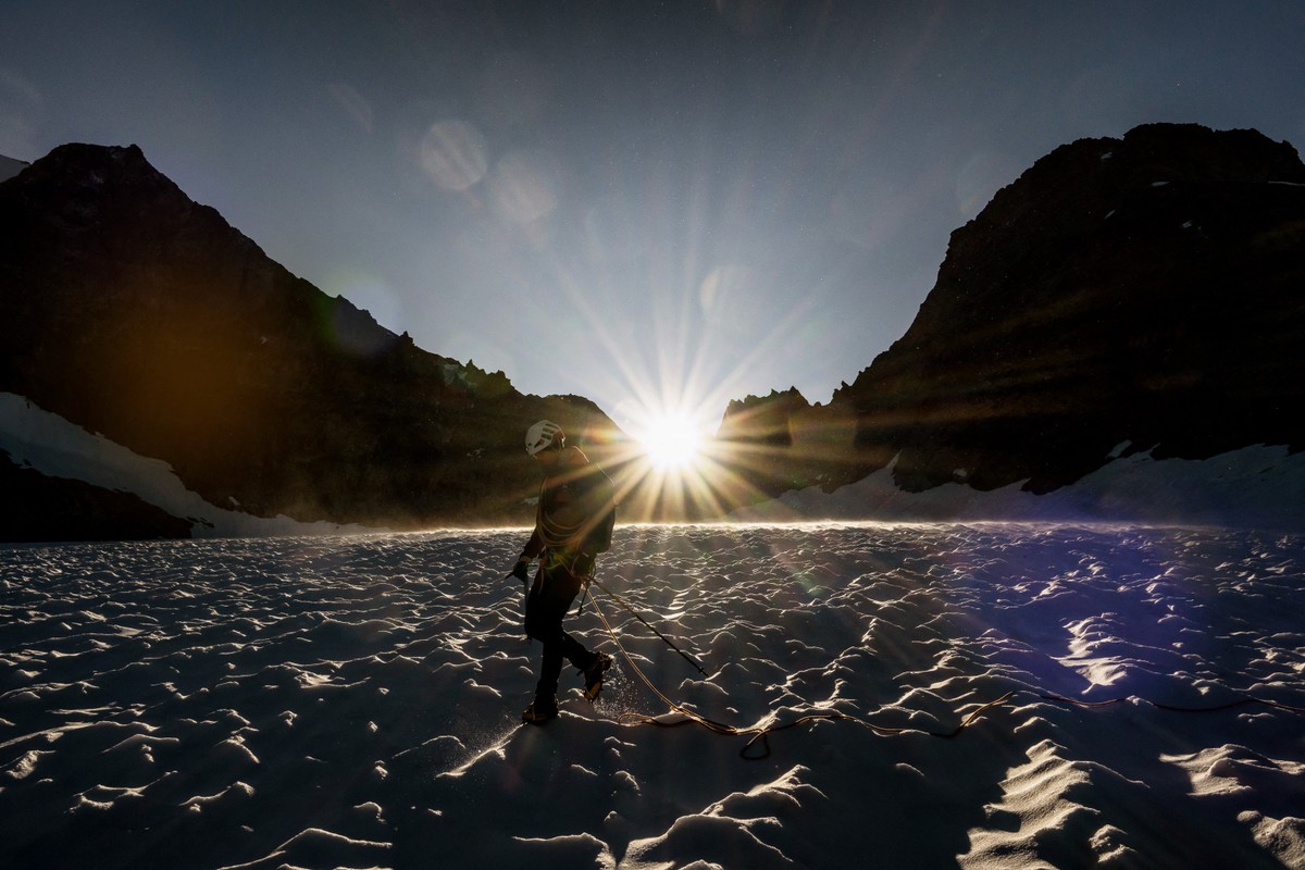 Refúgios de montanha nos Alpes franceses enfrentam crise hídrica devido ao derretimento precoce de geleiras
