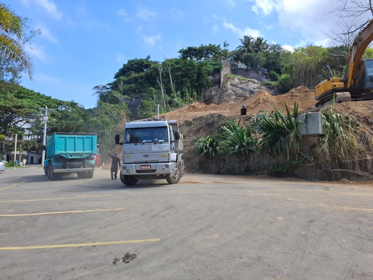 MPF solicita suspensão de obras em área tombada na Joatinga após derrubada de árvores e desmonte de encosta