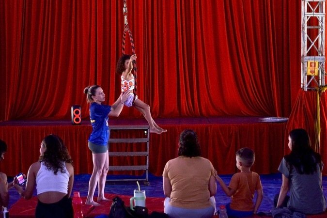 Circo Vitória promove oficinas gratuitas de arte circense em São Sebastião para todas as idades