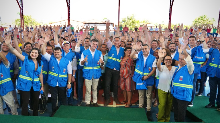 "Programa Água Doce garante acesso à água de qualidade em Aracoiaba, Ceará"