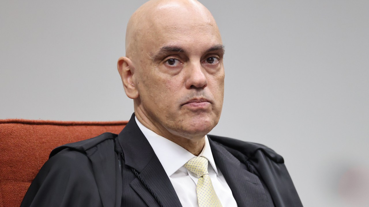 Claro! Por favor, forneça as informações sobre o tema ou evento que você gostaria que eu transformasse em um título.