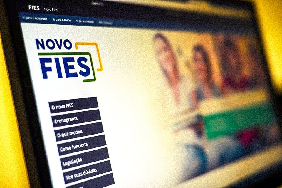 Inscrições para o Fies do 2º semestre encerram hoje; mais de 112 mil vagas disponíveis para estudantes