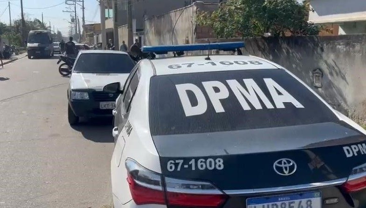 Polícia ambiental desmantela campeonato ilegal de canto de pássaros e resgata aves em Nova Iguaçu