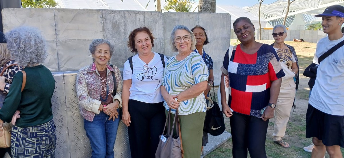 Samba e música clássica encantam público na Praça Mauá durante o Projeto Aquarius 2025