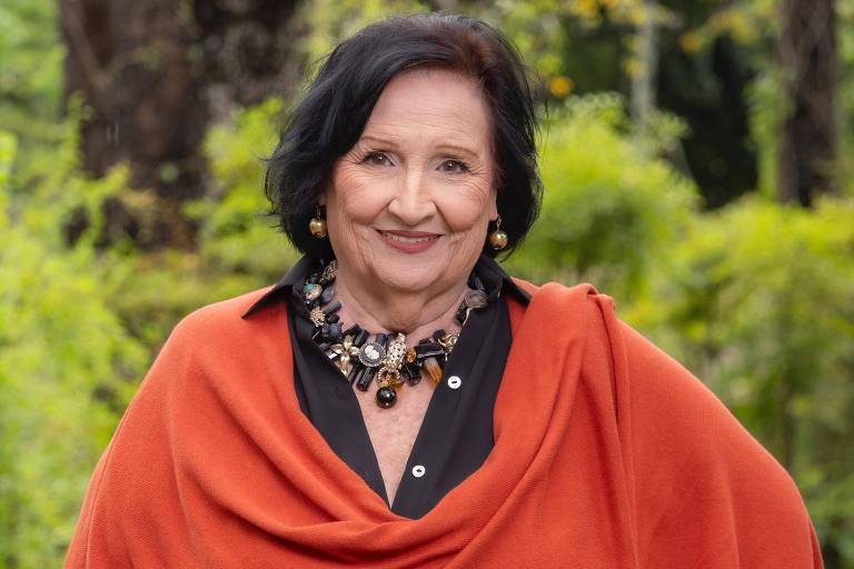 Dona Déa Lúcia anuncia musical em homenagem a Paulo Gustavo, com estreia marcada para o Dia das Mães de 2026