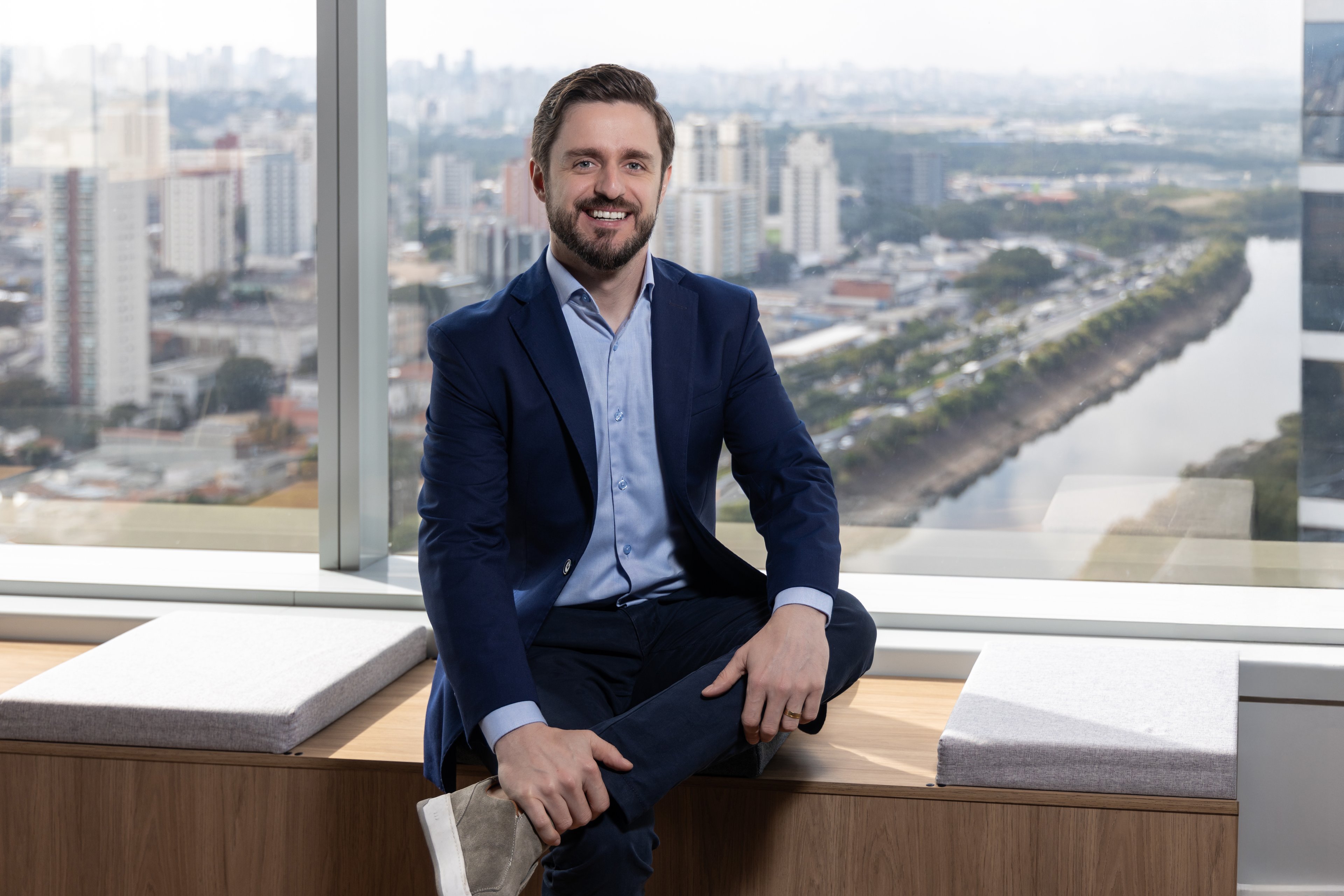 OM30 lança inteligência artificial que automatiza prontuários médicos e promete revolucionar o SUS