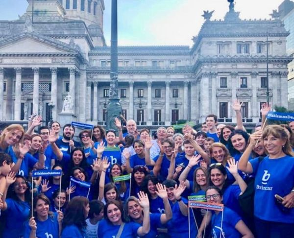 Fundação Brincar promove autonomia e inclusão de pessoas com autismo em Buenos Aires