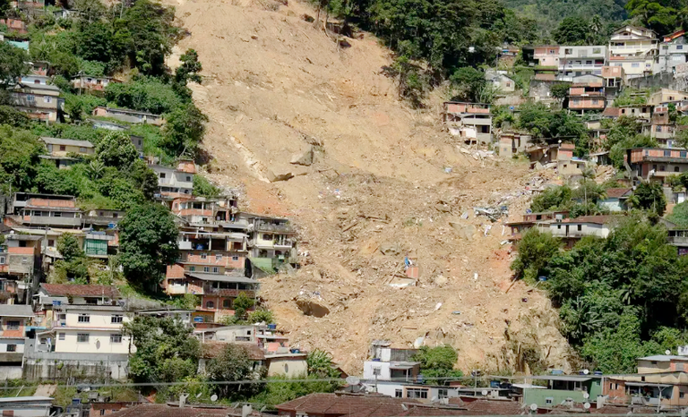 Governo federal destina R$ 37 milhões para construção de moradias em Petrópolis após tragédias climáticas