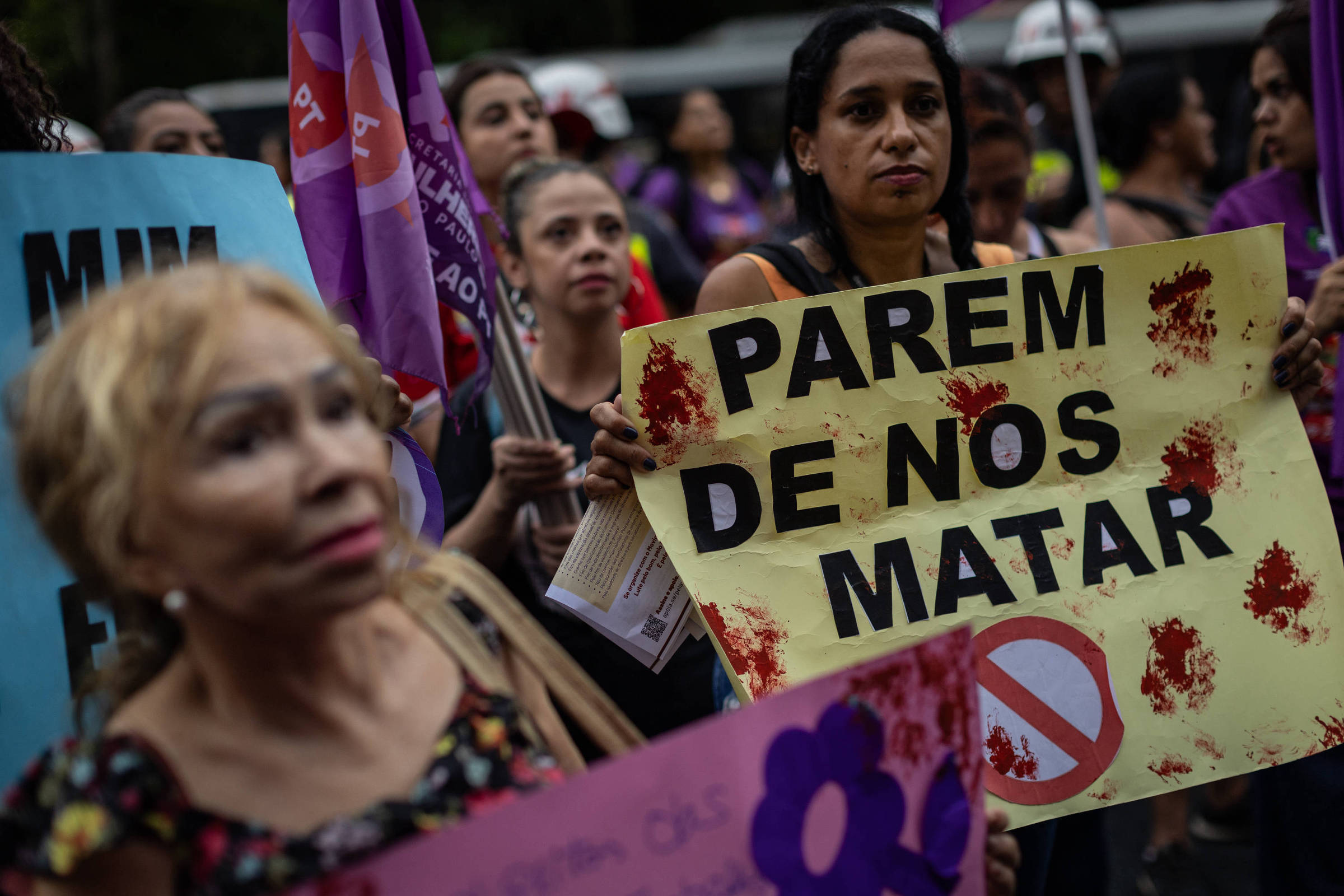 Mais de 100 mil medidas protetivas descumpridas em 2023 evidenciam falhas no combate à violência contra a mulher