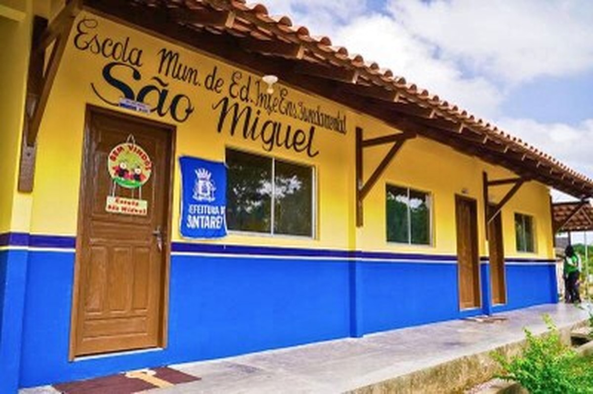 Diretora de escola em Santarém é acusada de racismo institucional contra alunos indígenas do povo Munduruku