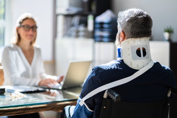Reabilitação profissional: um caminho para a reinserção digna após acidentes de trabalho