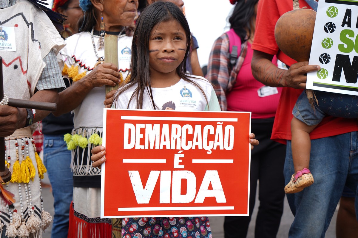 Violência contra indígenas atinge níveis alarmantes no Brasil; 211 assassinatos registrados em 2024