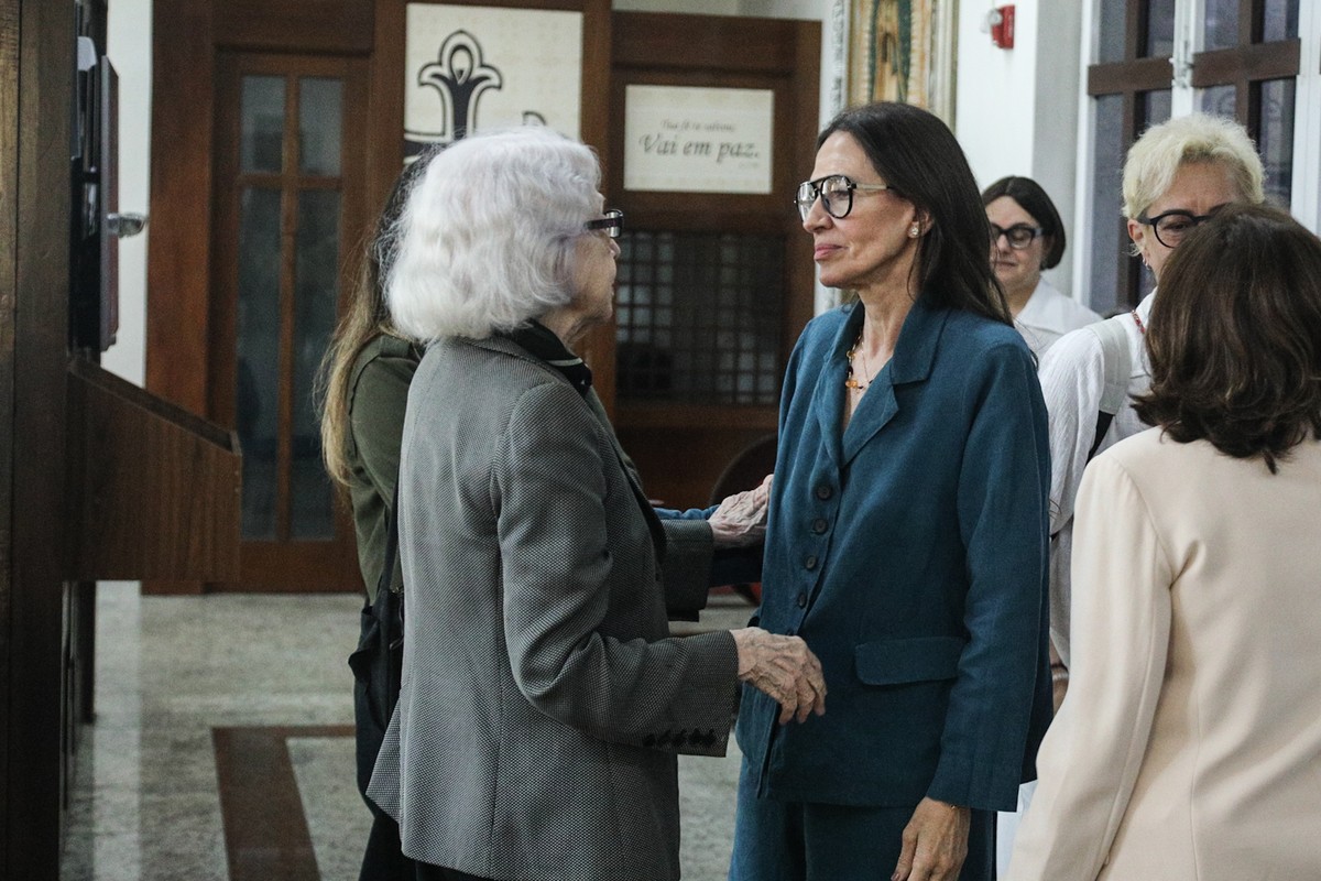 Preta Gil é homenageada em missa no Rio de Janeiro após falecimento em tratamento contra câncer nos EUA