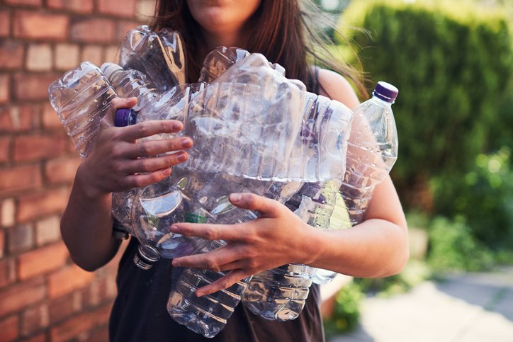 Brasileiros demonstram forte engajamento em evitar desperdício e promover reciclagem, aponta pesquisa da Nexus
