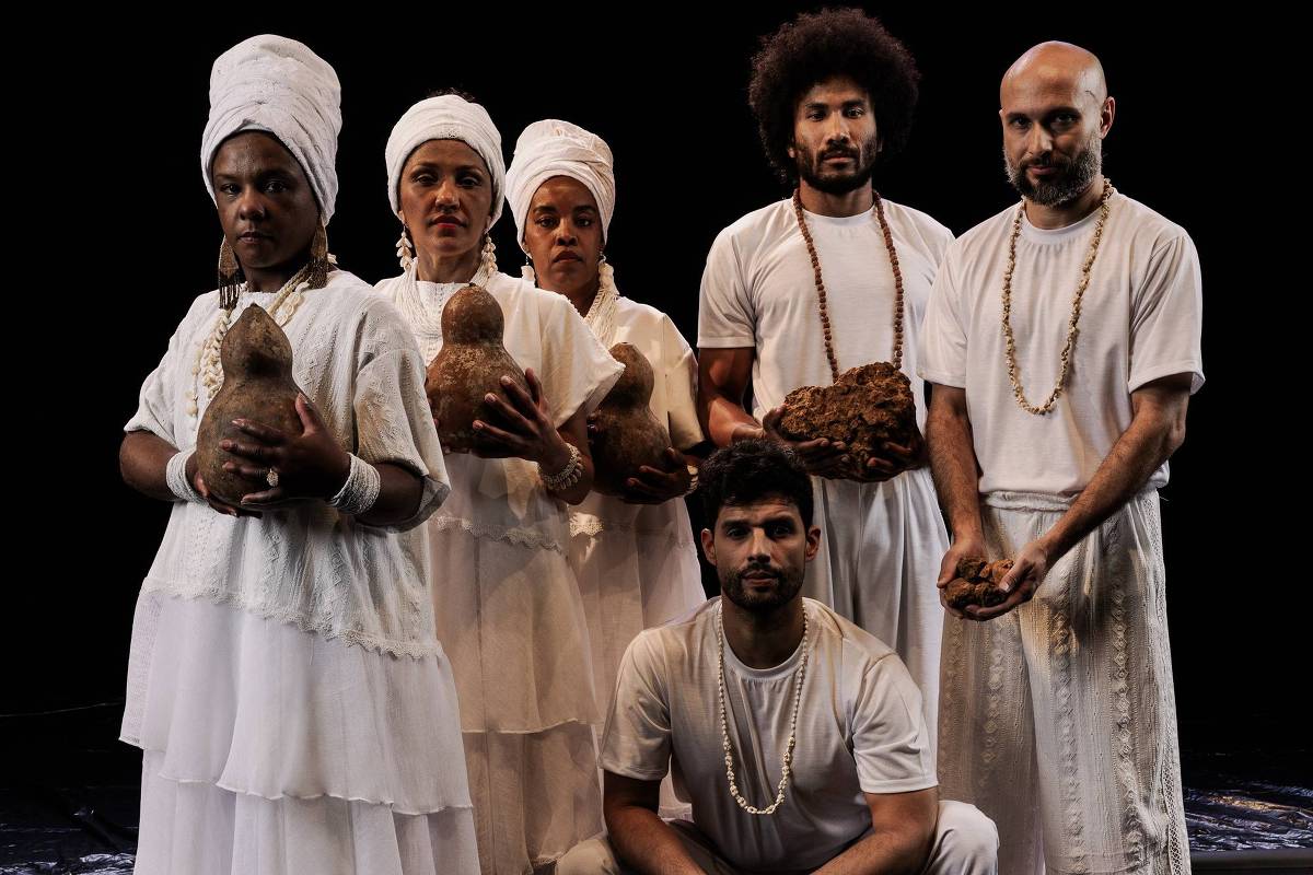 Teatro Heliópolis apresenta 'A Boca que Tudo Come Tem Fome': um retrato impactante da reinserção social pós-cárcere