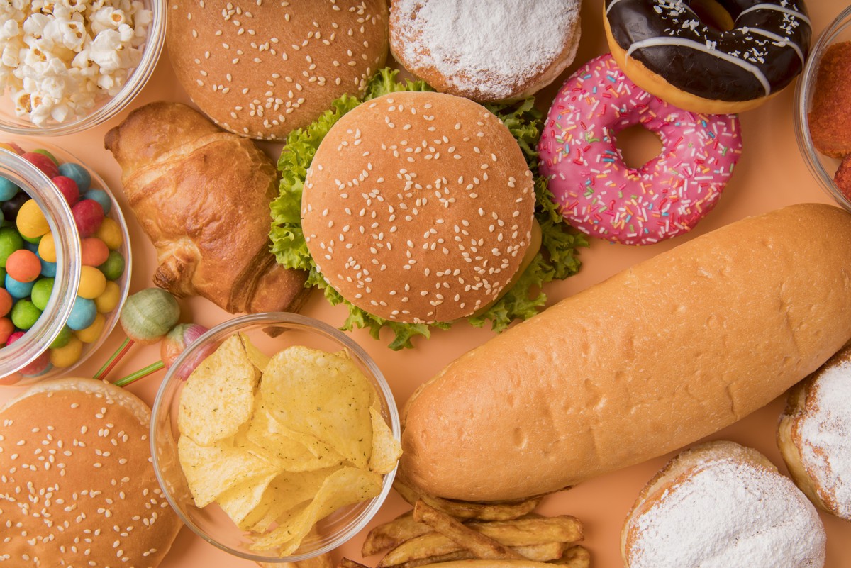 Pesquisadoras defendem reconhecimento do vício em alimentos ultraprocessados como questão de saúde pública global